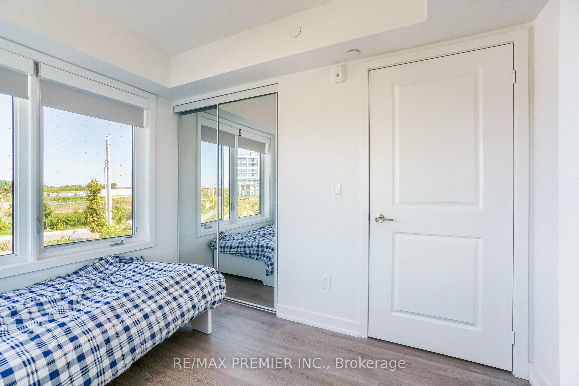 116 - 155 Downsview Park Boulevard, Toronto W05, ON, exterior