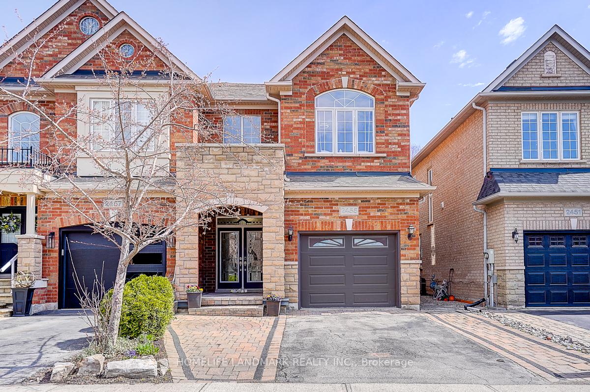 2455 Felhaber Crescent, Oakville, ON, exterior