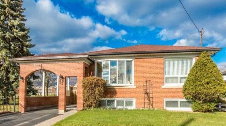 22 Beran Drive, Toronto E09, ON, exterior