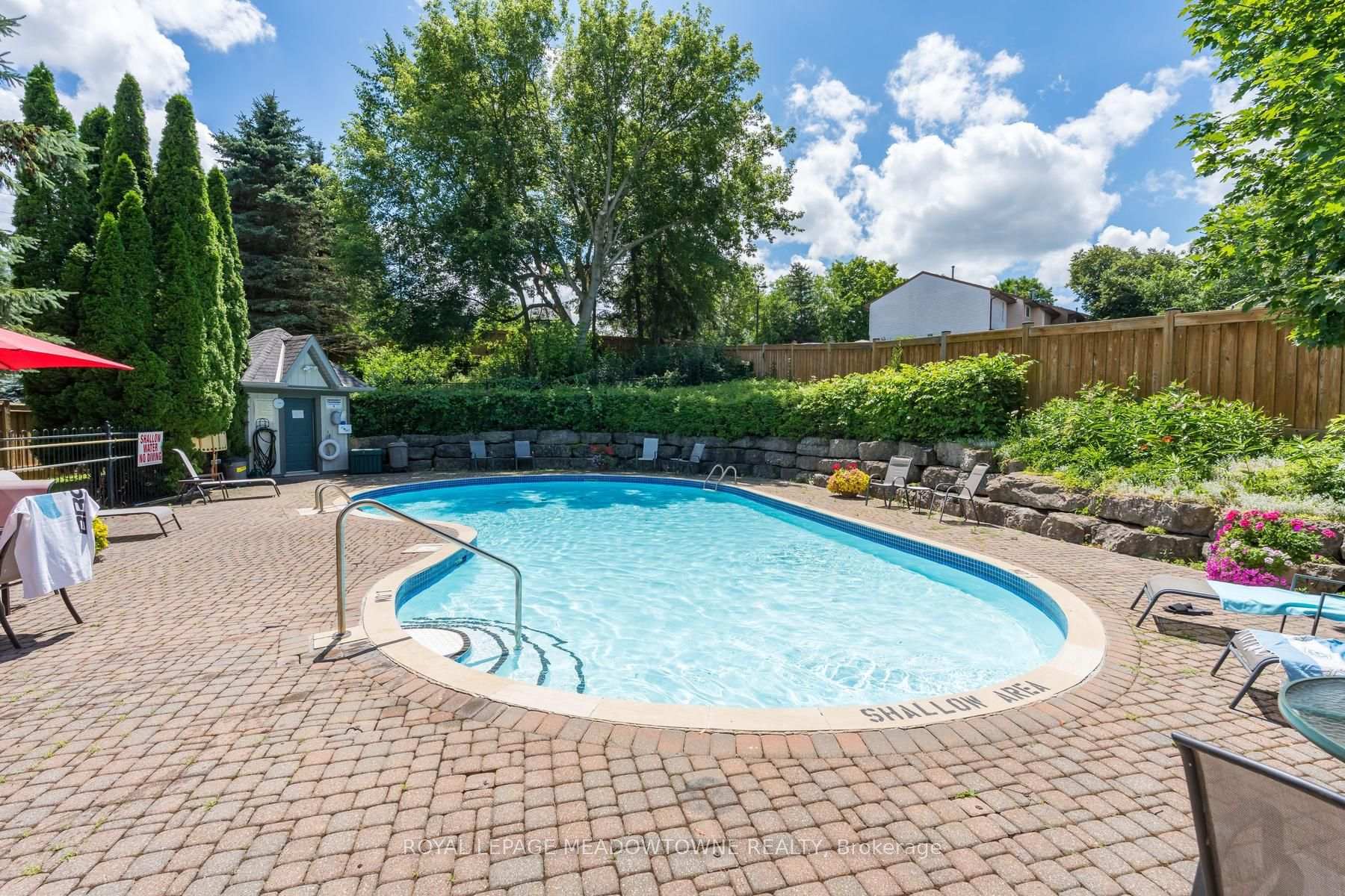 11 - 76 River Drive, Halton Hills, ON, exterior