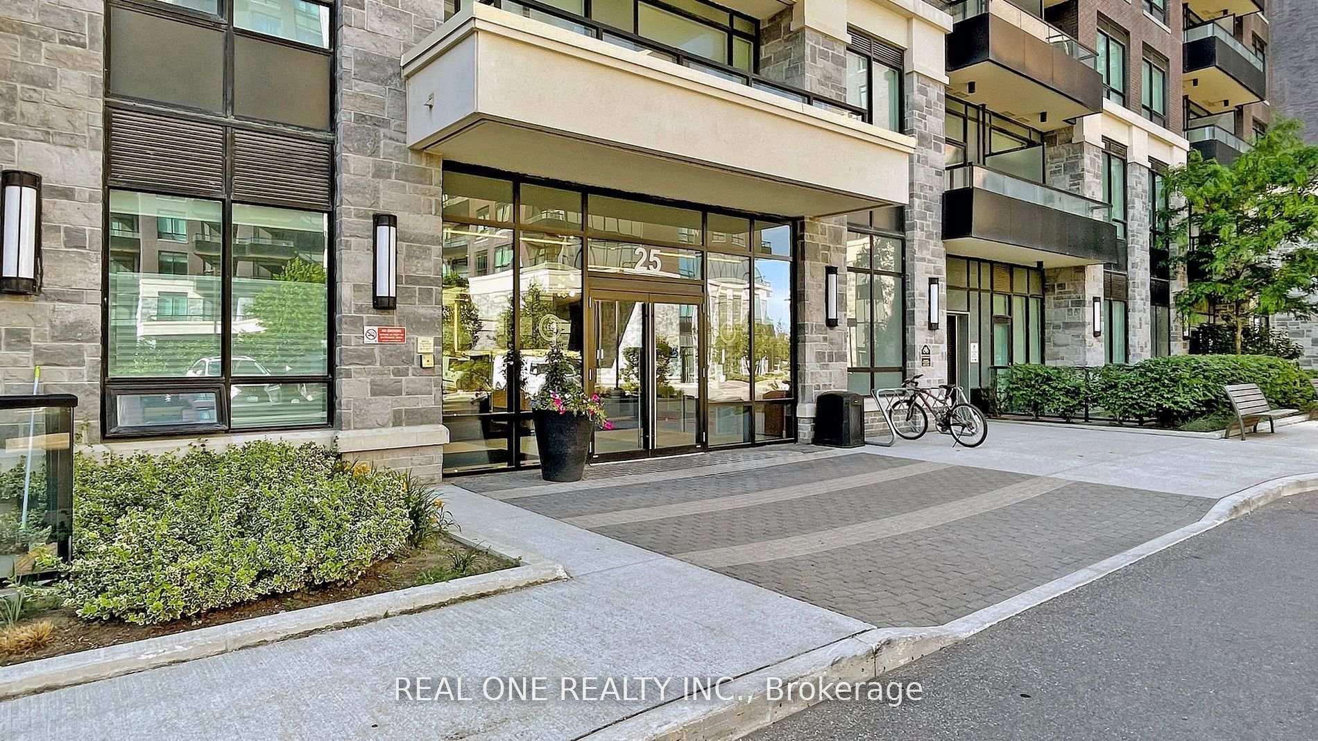 Rg22 - 25 Water Walk Drive, Markham, ON, exterior