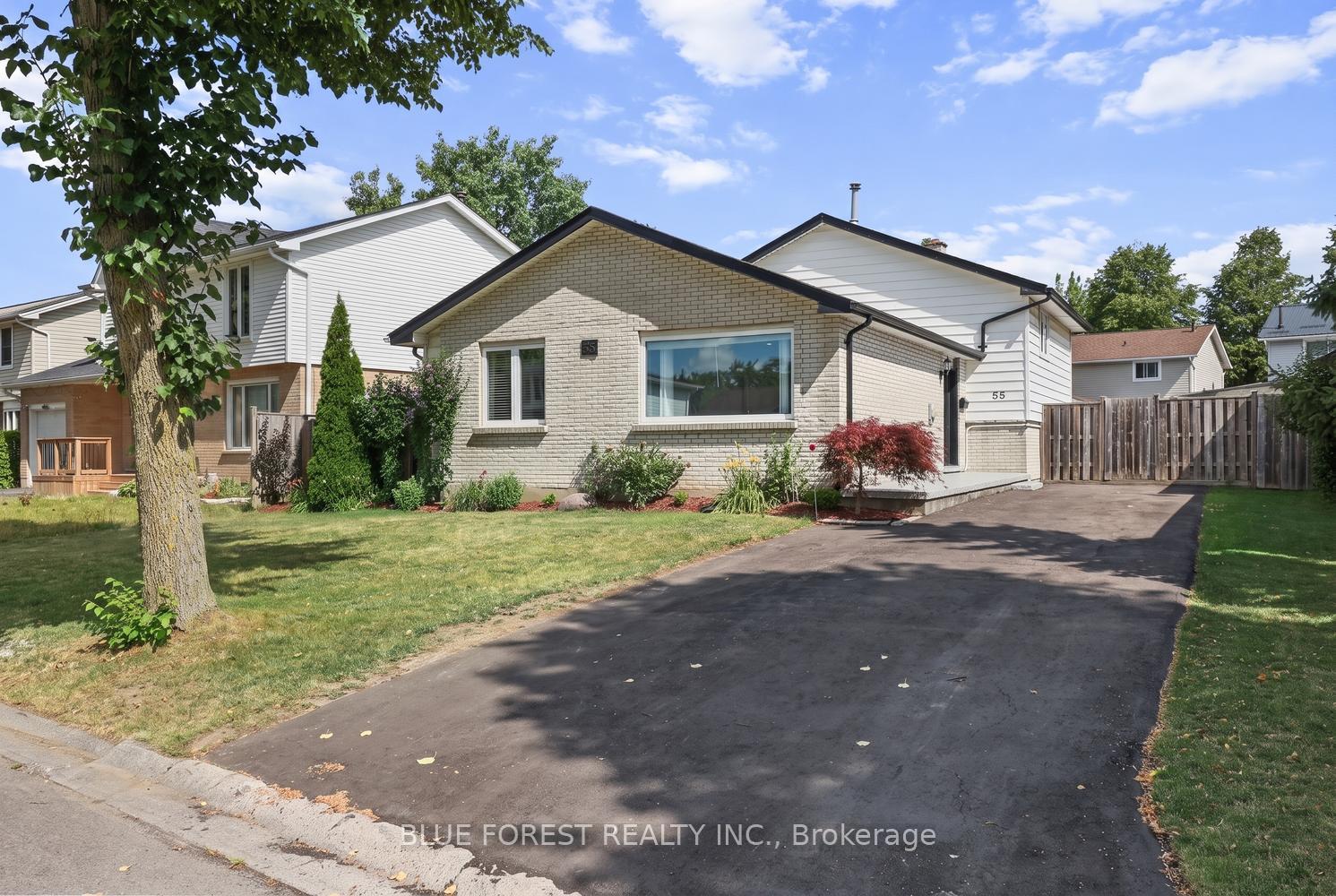 55 Archer Crescent, London South, ON, exterior