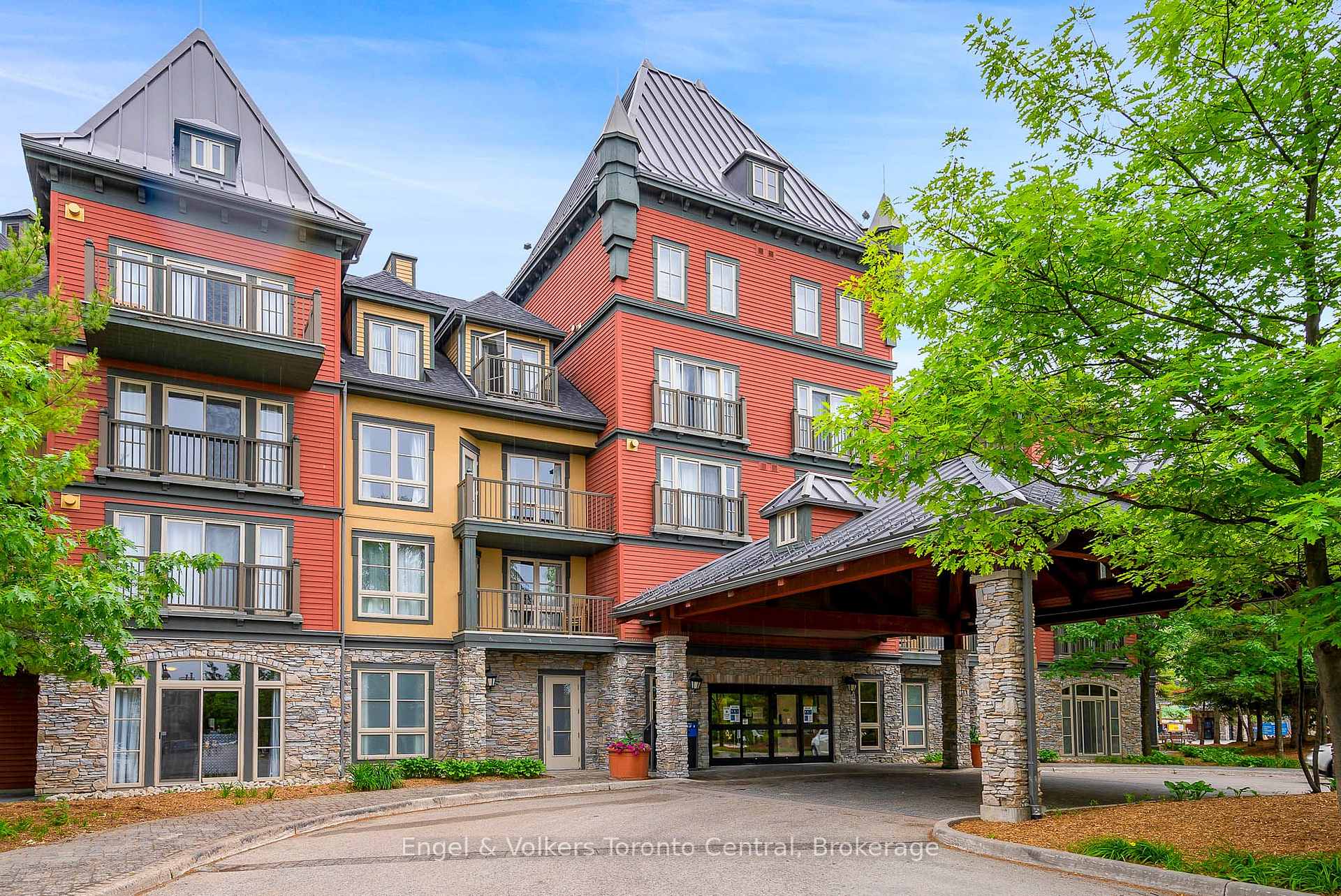 251 - 156 Jozo Weider Boulevard, Blue Mountains, ON, exterior