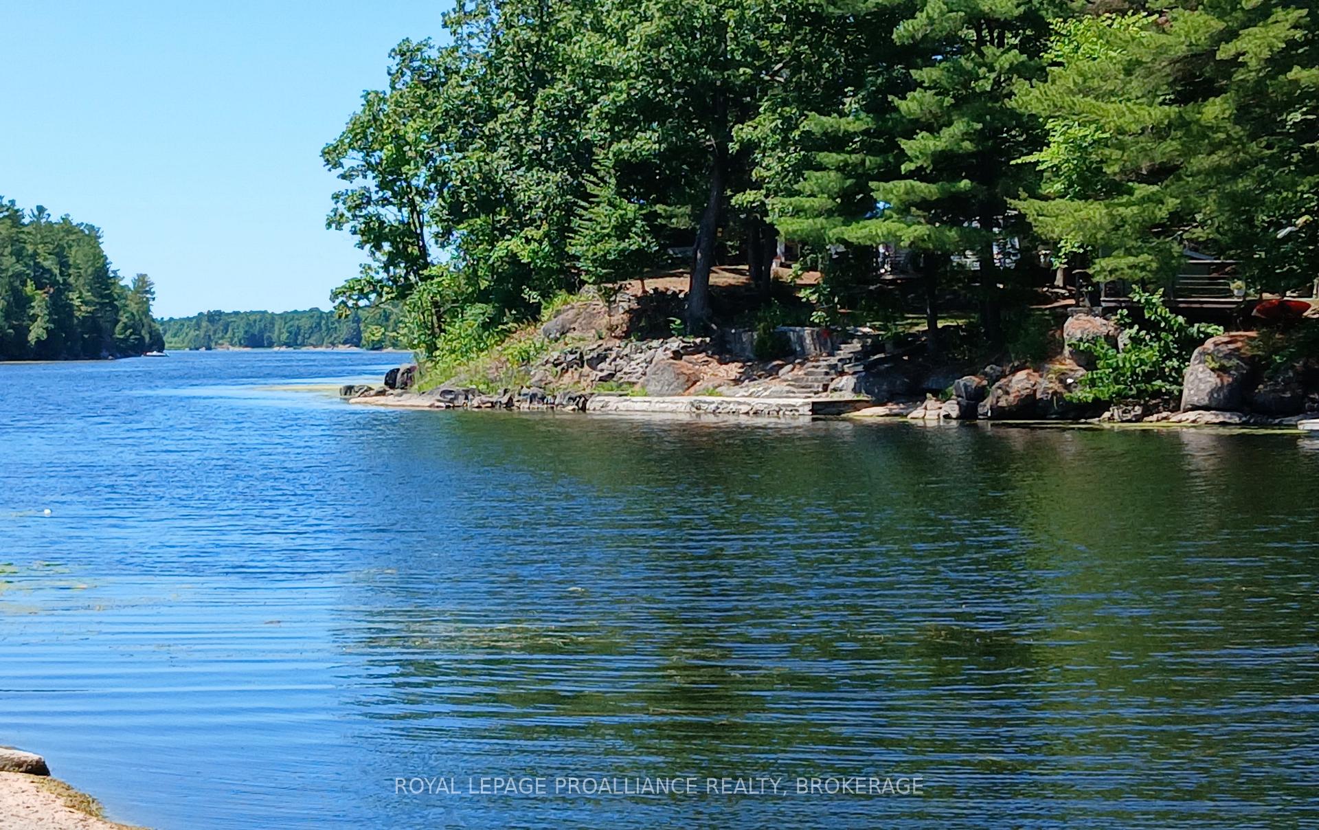 1050 Lodge Lane, Leeds and the Thousand Islands, ON, exterior