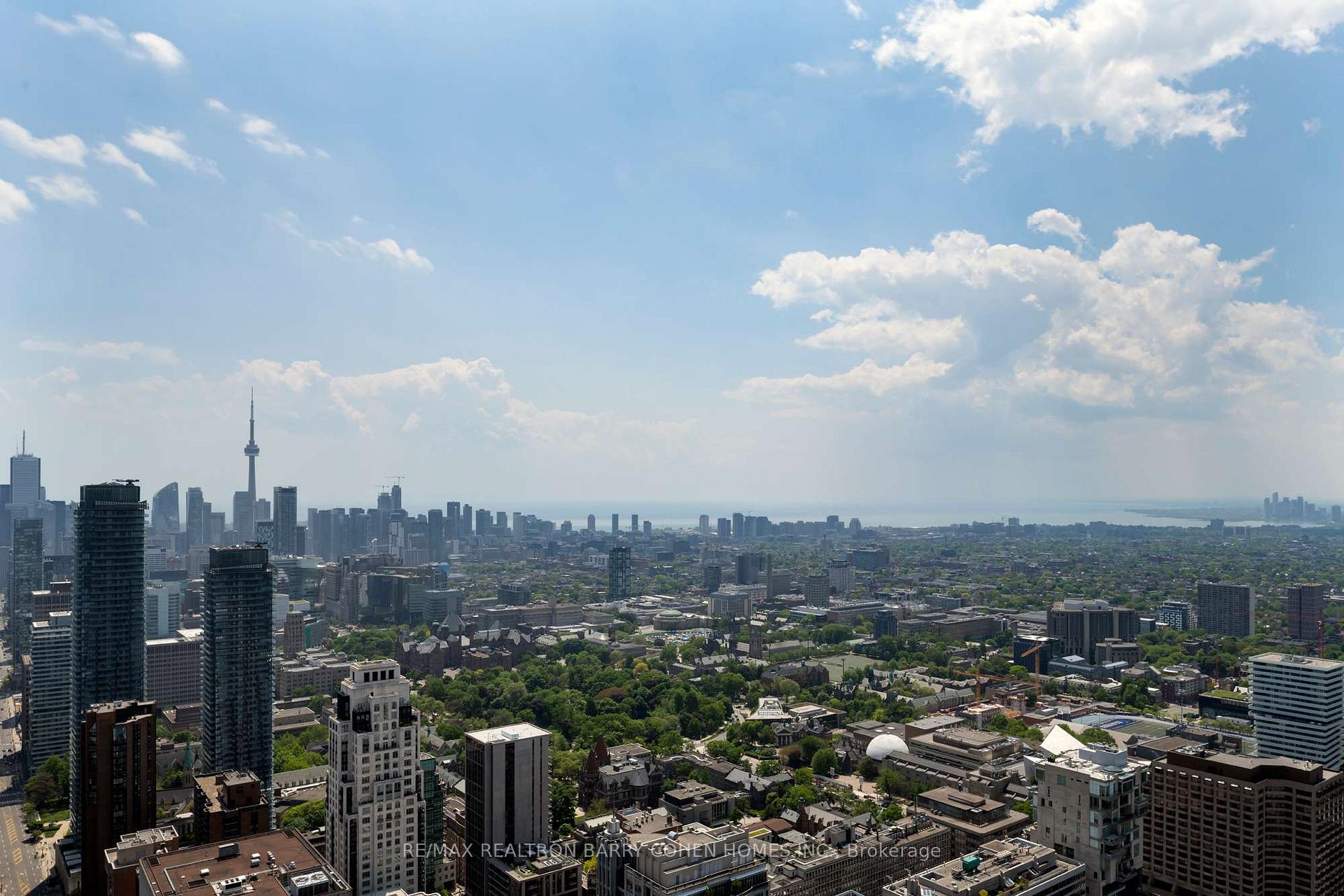 5202 - 50 Yorkville Avenue, Toronto C02, ON, exterior