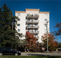 403 - 736 Old Albert Street, Waterloo, ON, exterior