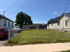 VL Broadway Avenue, Welland, ON, exterior