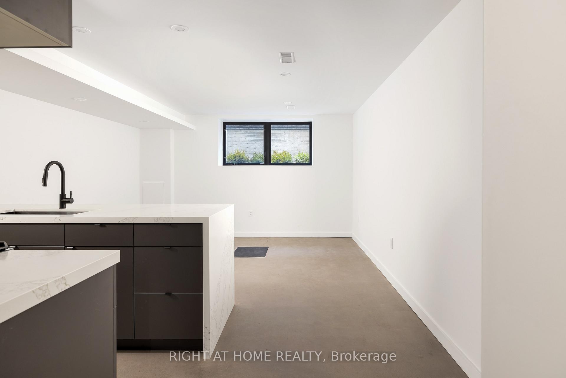 Unit #4 - 86 Lansdowne Avenue, Toronto W01, ON, exterior