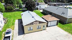 10 Queen Street N, Minto, ON, exterior