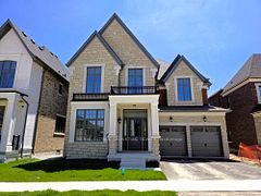 16 Gianvito Crescent, King, ON, exterior
