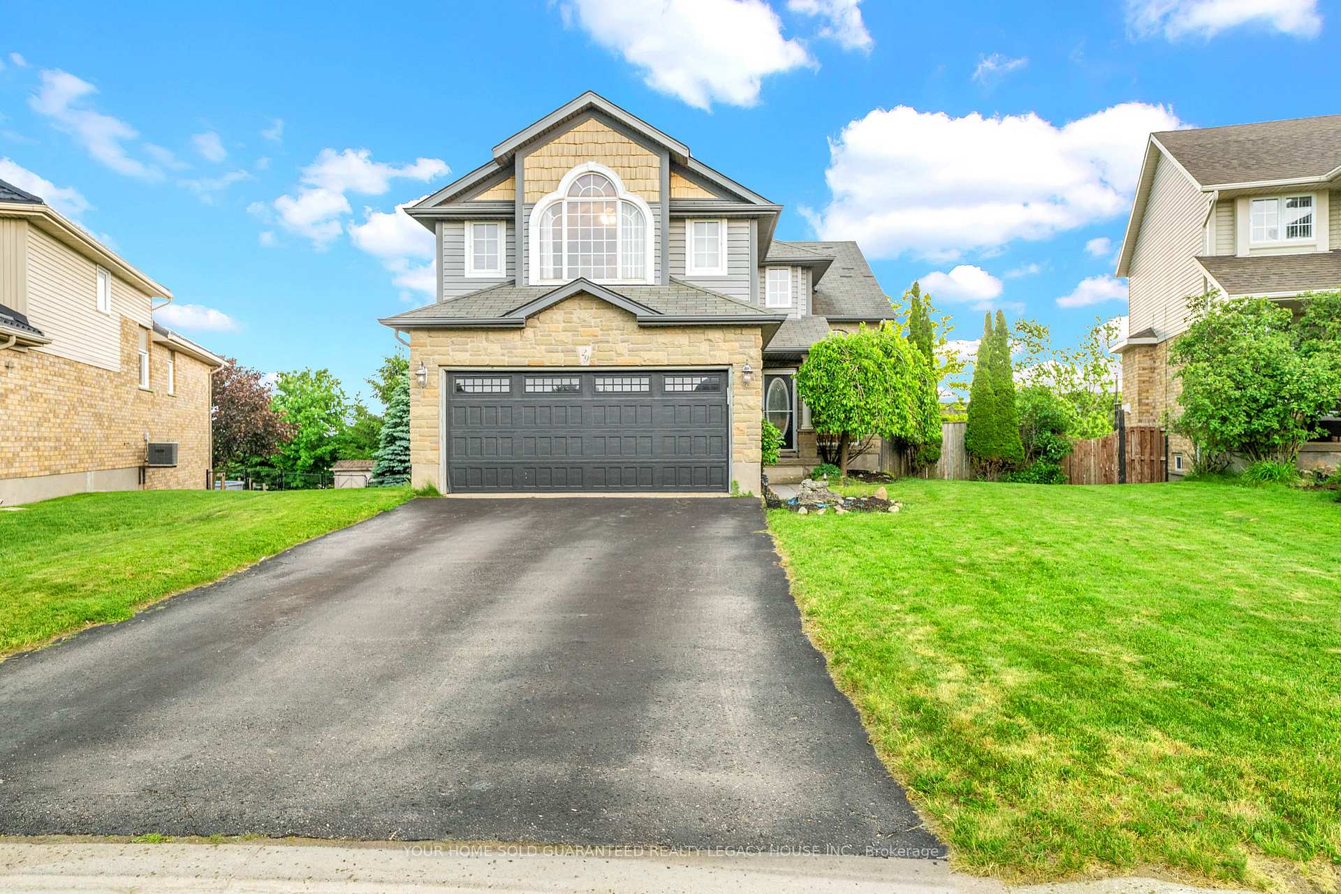 29 Cameron Court, Orangeville, ON, exterior