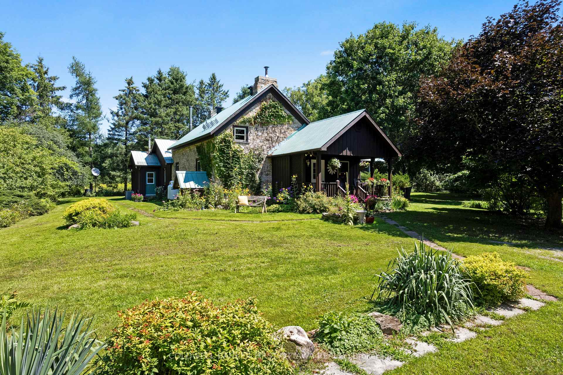 340 North Burgess 8th Concession, Tay Valley, ON, exterior