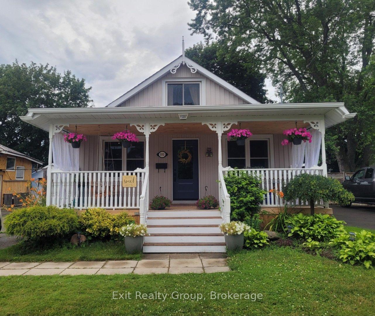 100 Arlington Avenue, Oshawa, ON, exterior