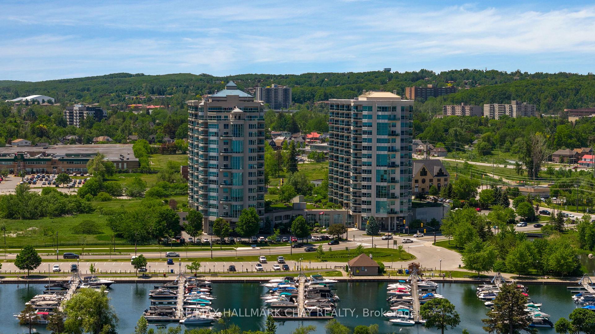 307 - 6 Toronto Street, Barrie, ON, exterior