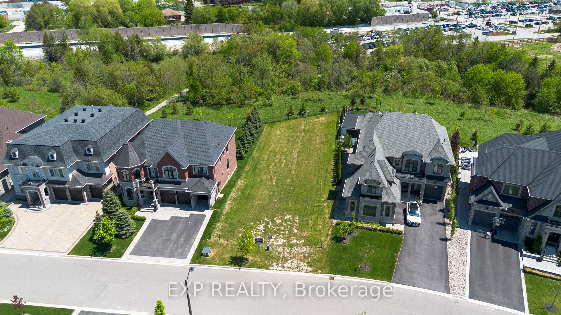 25 Hogan Court, King, ON, exterior