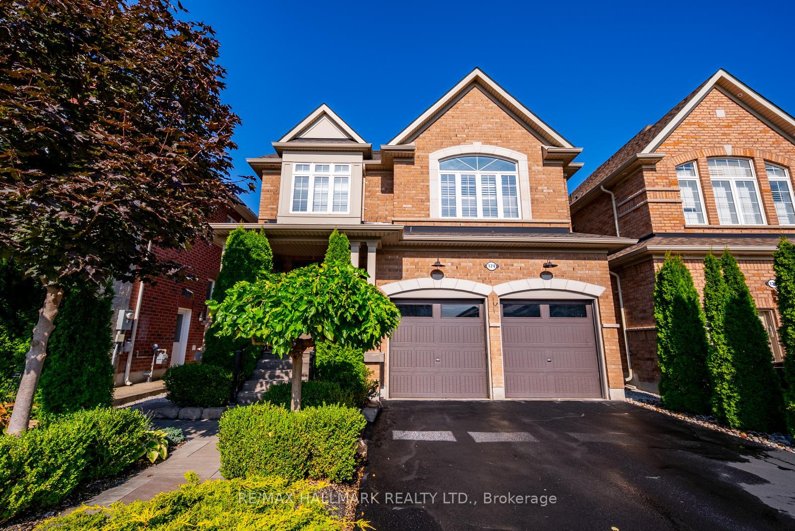 124 Bonnie Braes Drive, Brampton, ON, exterior