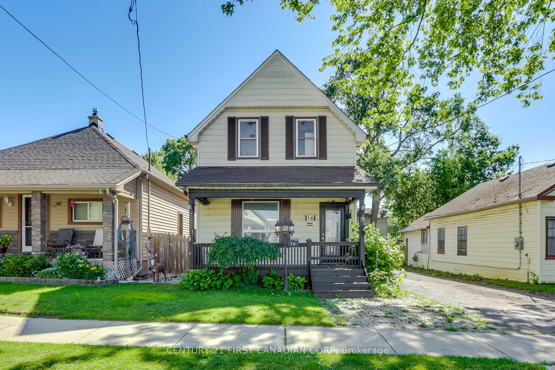 16 Lansdowne Avenue, London East, ON, exterior