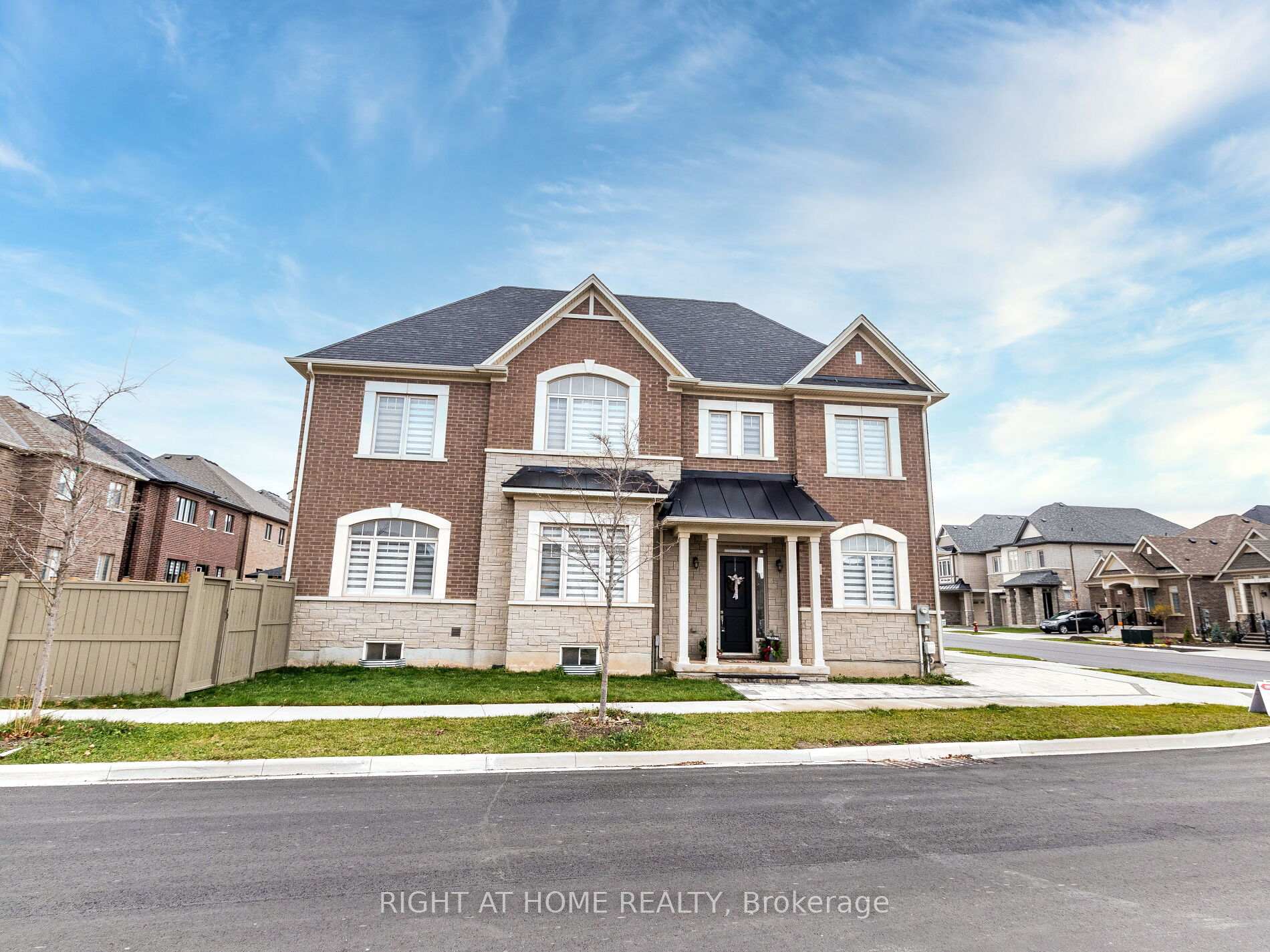 95 Viva Gardens, Oakville, ON, exterior