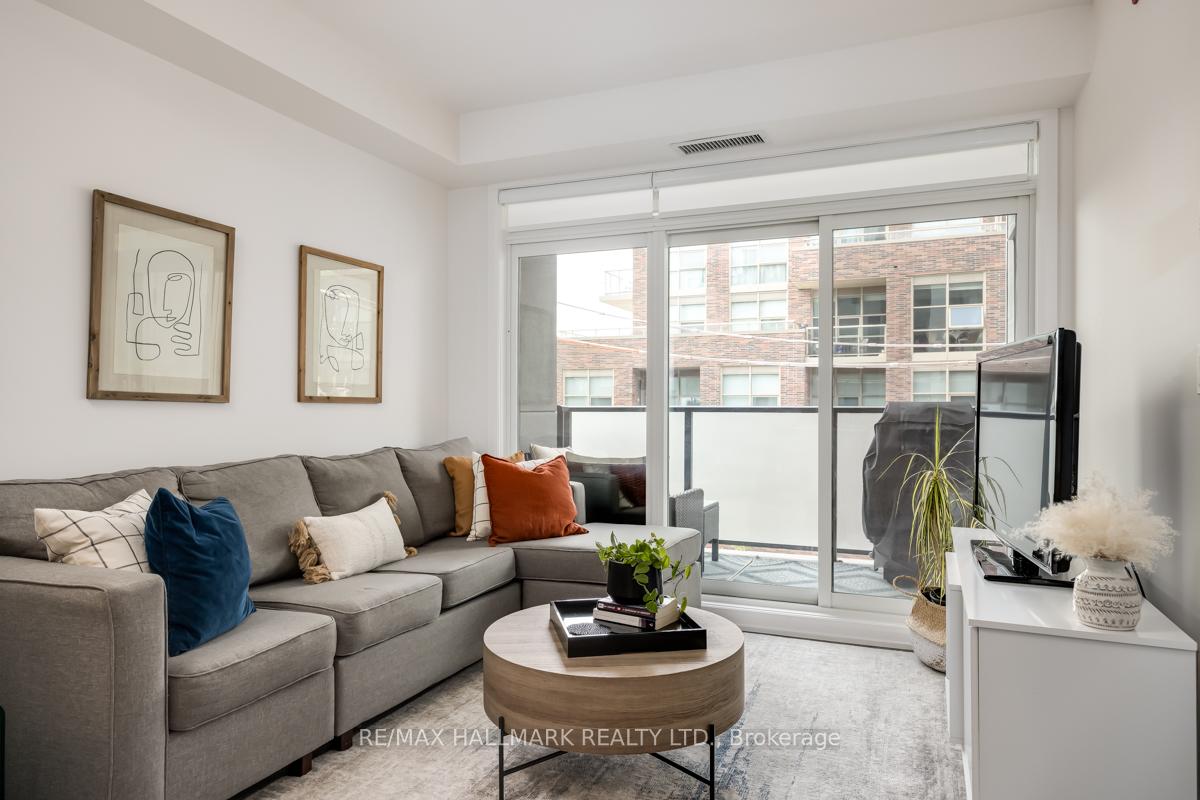 306 - 385 Osler Street, Toronto W03, ON, exterior