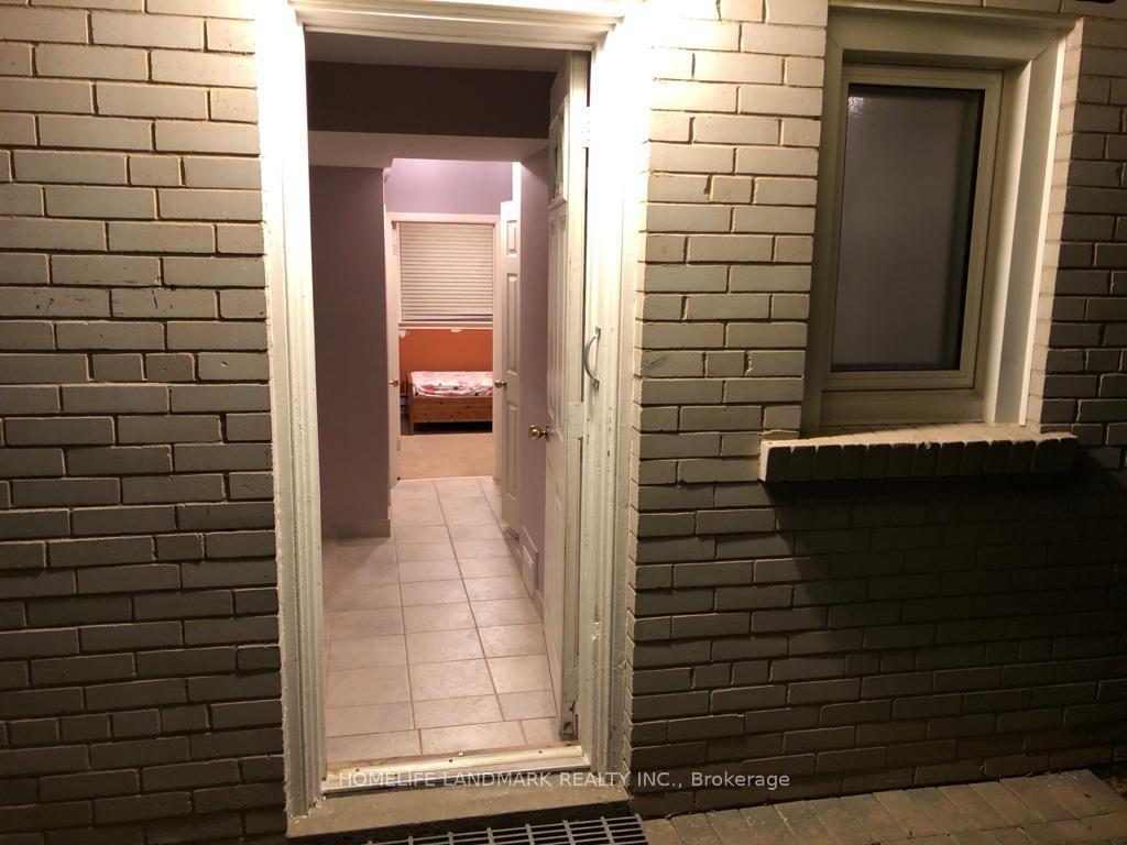 Bsmt - 10 Oscar Court, Toronto C15, ON, exterior
