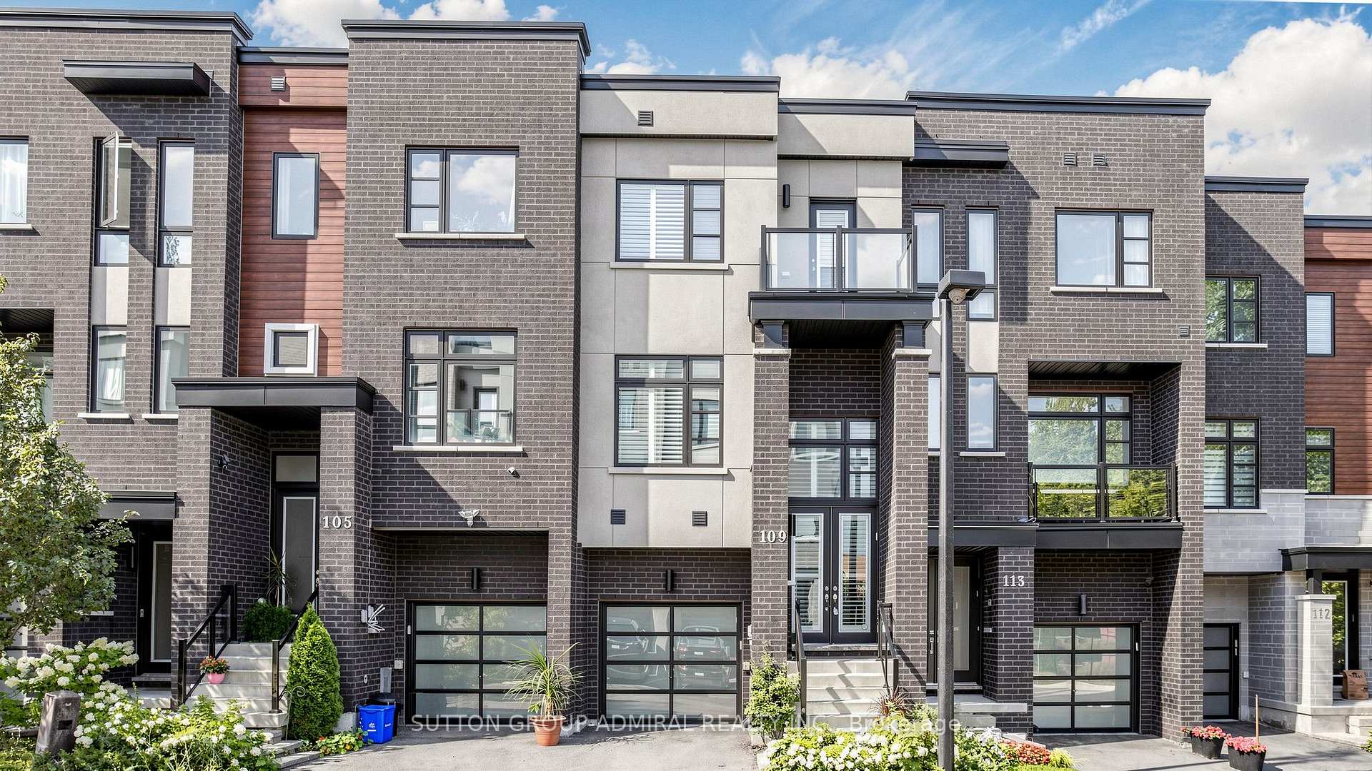 109 Laskin Drive, Vaughan, ON, exterior