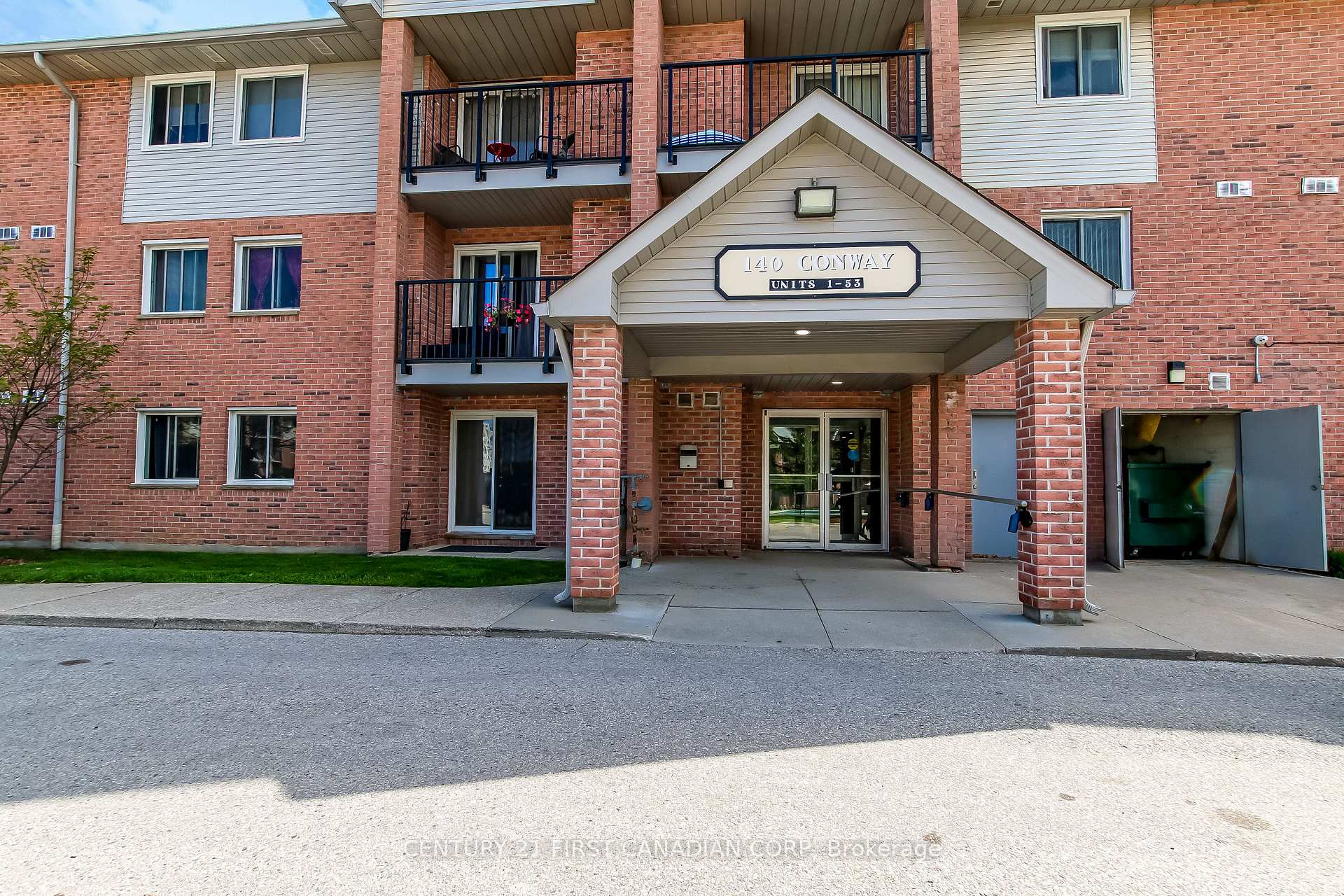 6 - 140 Conway Drive, London South, ON, exterior