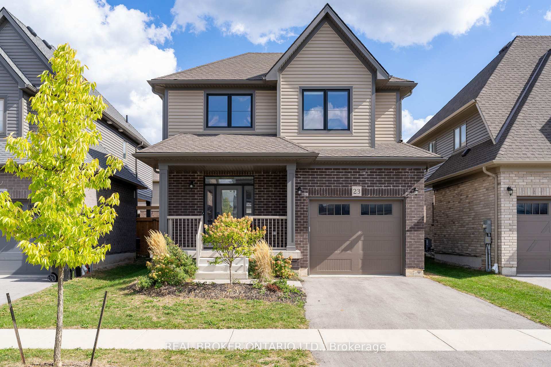 23 Kerr Street, Collingwood, ON, exterior