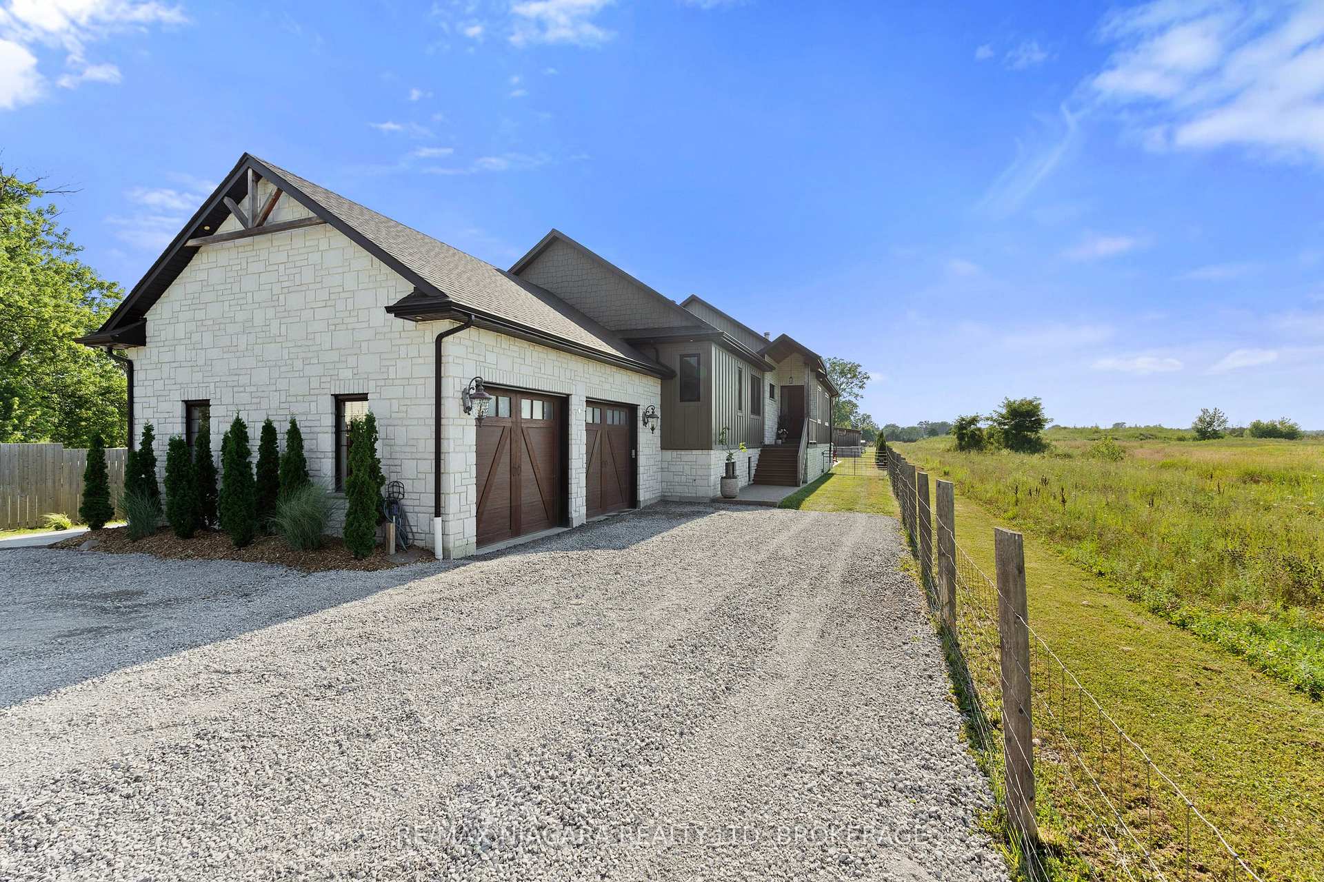 1519 MERRITTVILLE N/A, Thorold, ON, exterior
