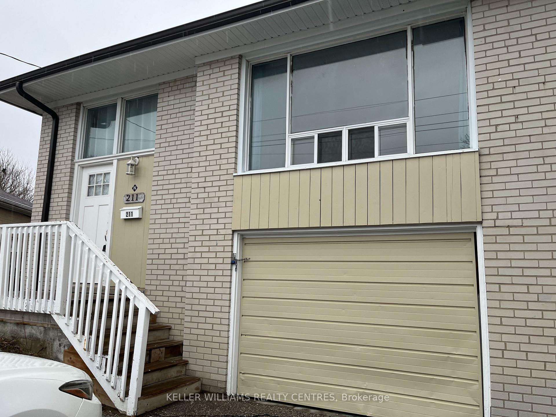 Upper - 211 Silverbirch Drive, Newmarket, ON, exterior