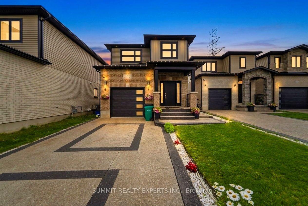 935 Chapel Hill Court, Kitchener, ON, exterior
