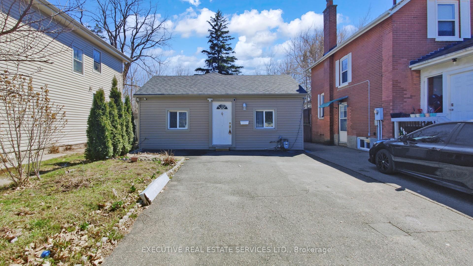 89 John Street, Brampton, ON, exterior