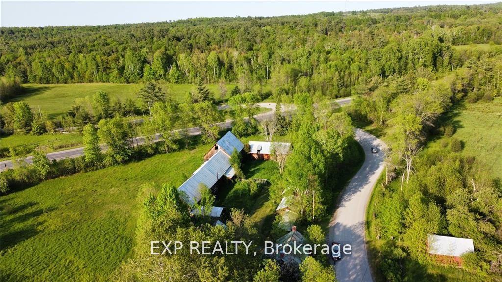 28 Island View Drive, North Algona Wilberforce, ON, exterior