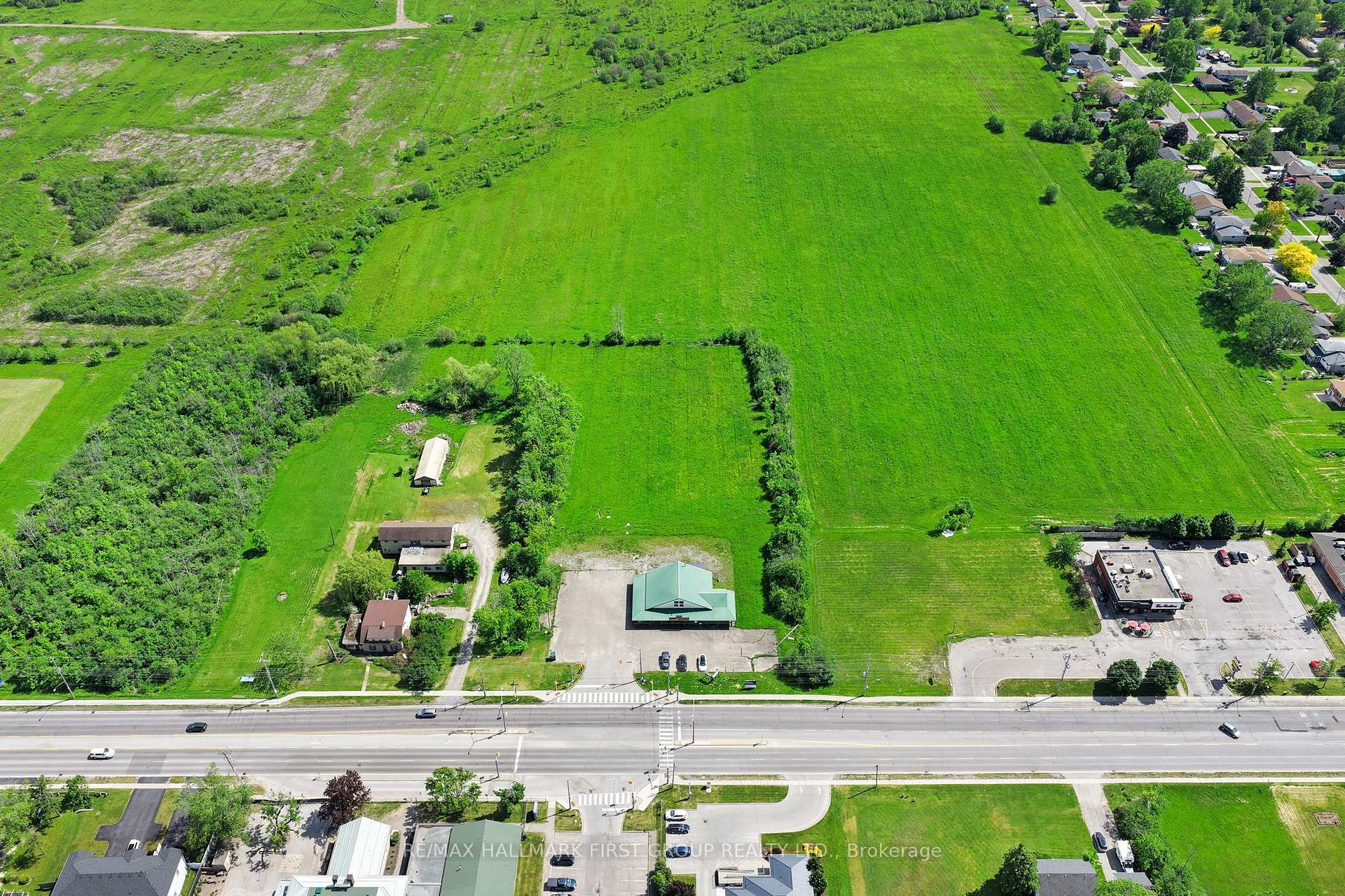 1127 Garrison Road, Fort Erie, ON, exterior
