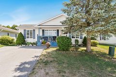 61 Pennsylvania Avenue, Wasaga Beach, ON, exterior