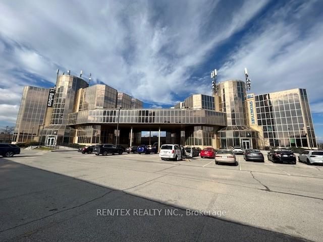 301 - 8000 Jane Street, Vaughan, ON, exterior
