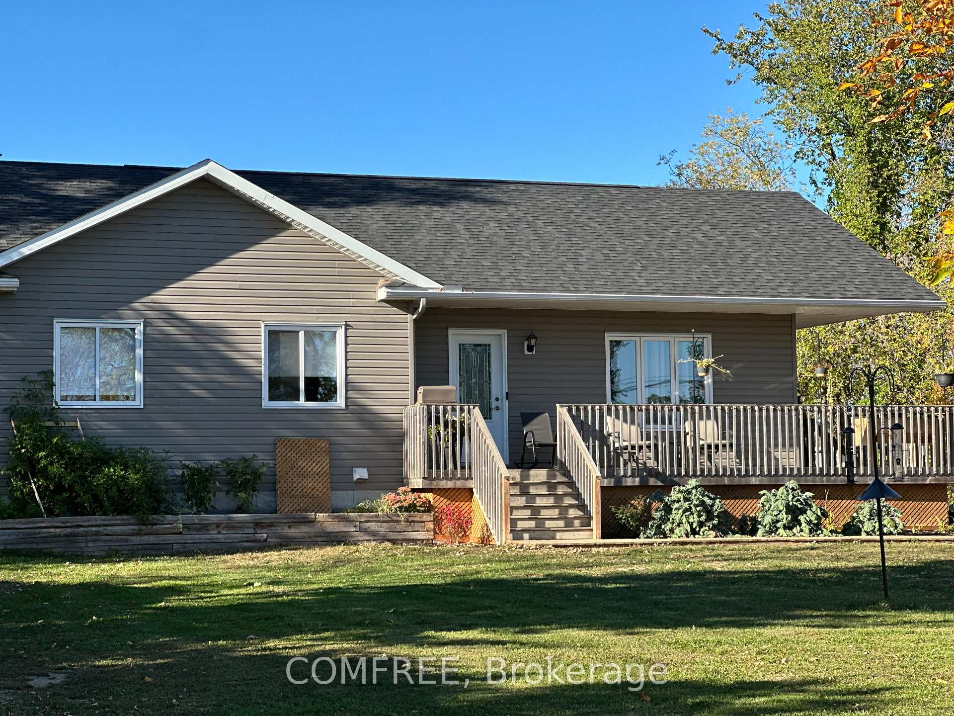 140 Russett Drive, McNab/Braeside, ON, exterior