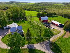 2132 County 10 Road, Cavan Monaghan, ON, exterior