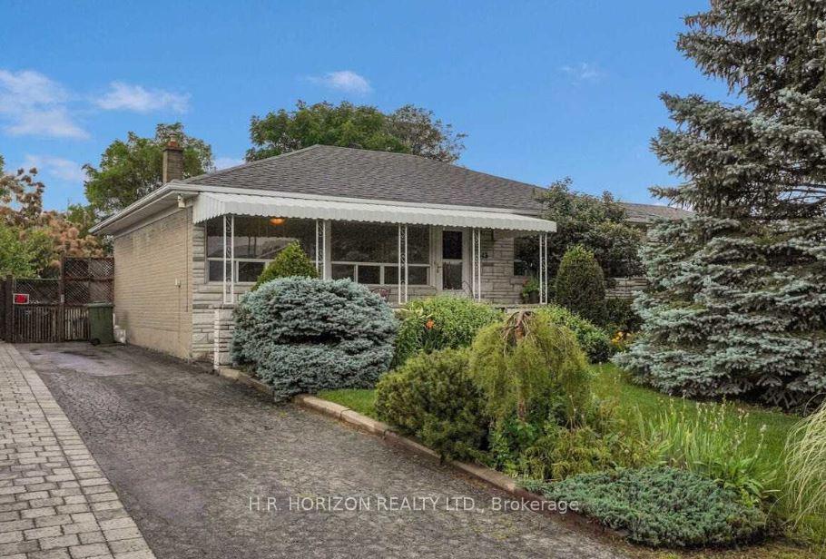 Lower - 343 Henderson Street, Caledon, ON, exterior
