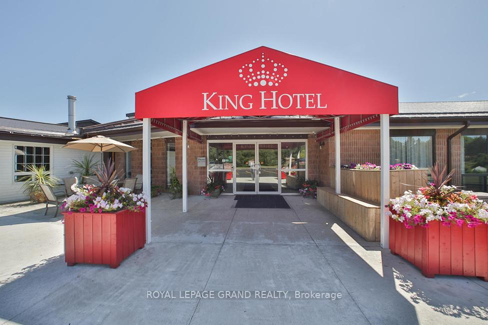 112 King Street, Minto, ON, exterior