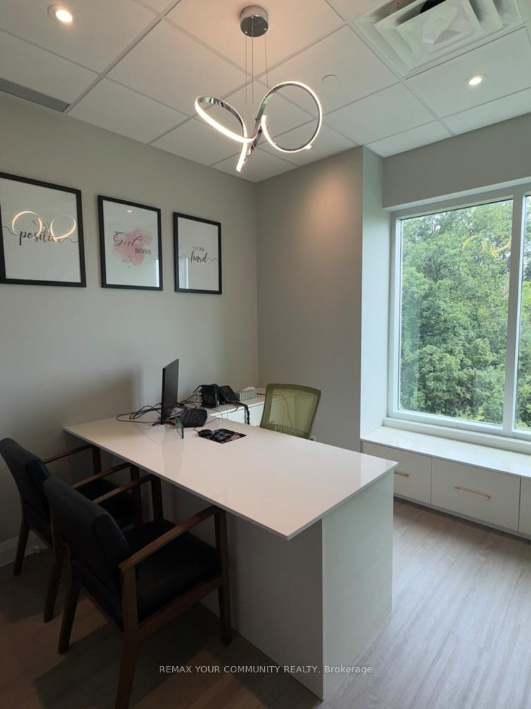 207 - 3465 Rebecca Street, Oakville, ON, exterior