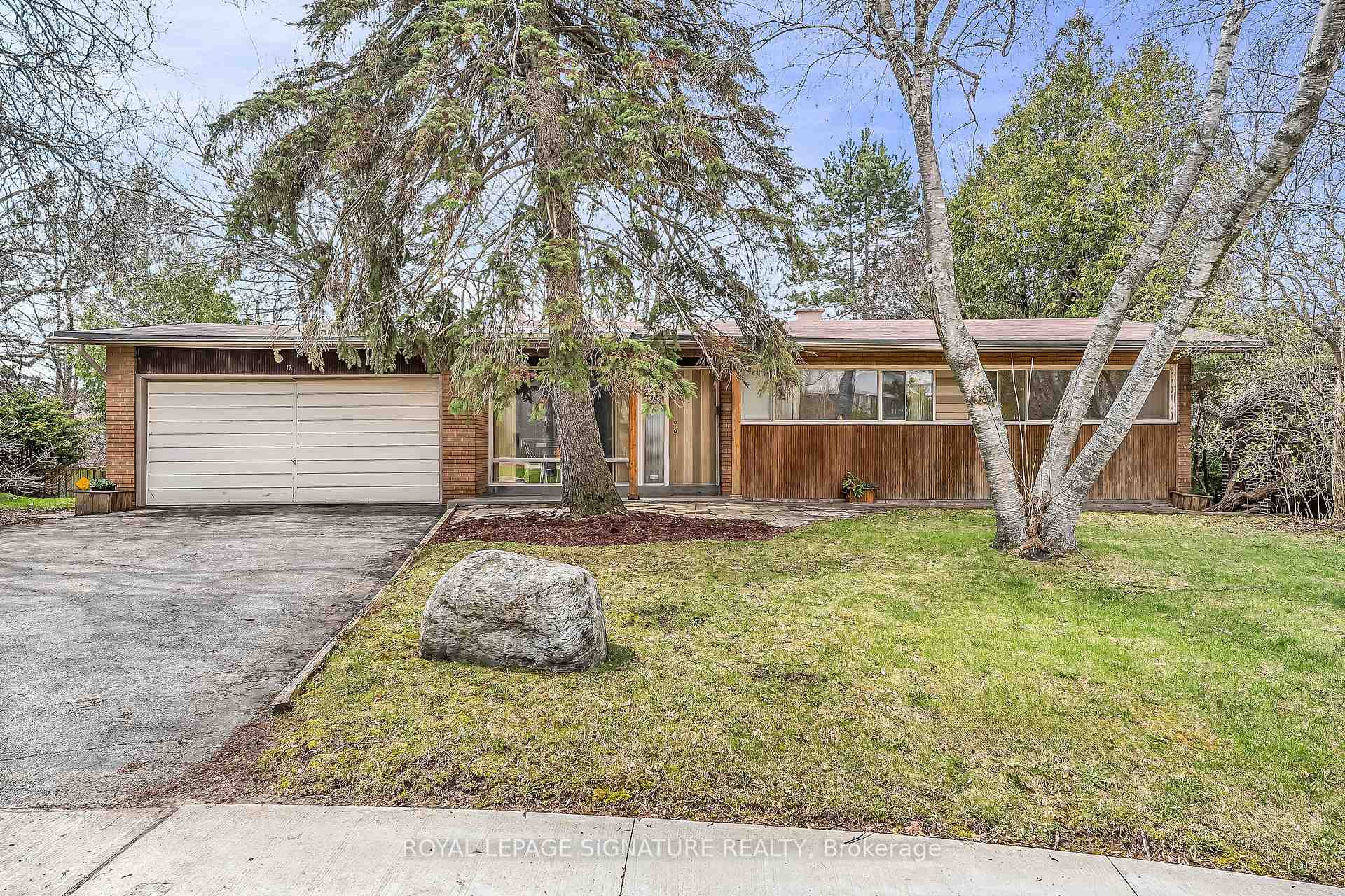 12 Ruden Crescent, Toronto C13, ON, exterior