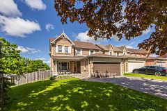 2 Coomer Crescent, Ajax, ON, exterior