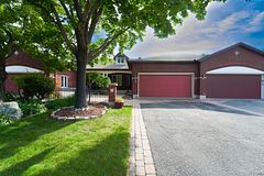 3 Coulson Court, Kanata, ON, exterior