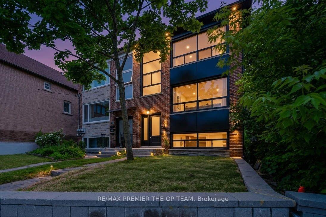 3 - 299 Quebec Avenue, Toronto W02, ON, exterior