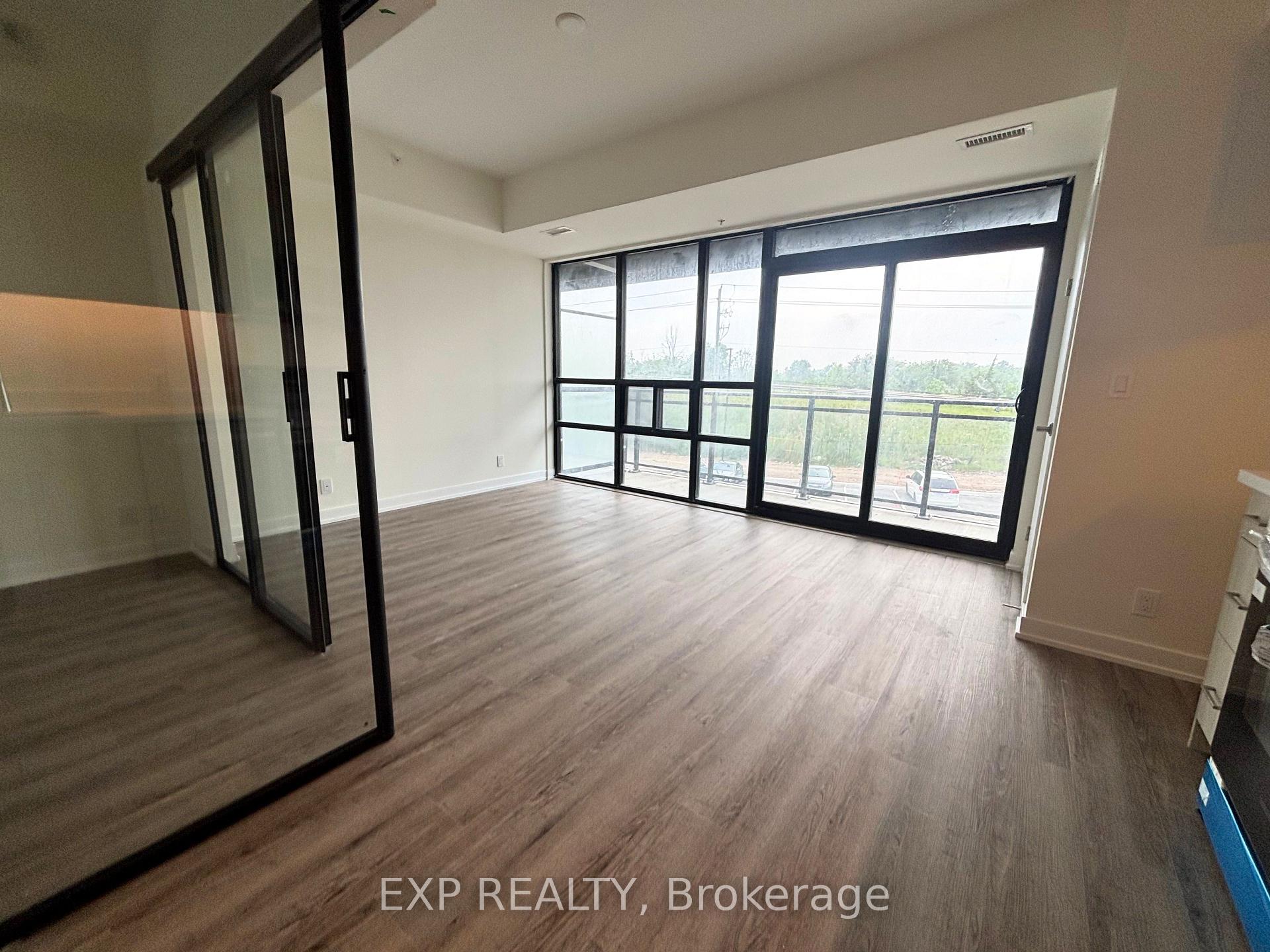 243 - 350 Prince Charles Drive, Welland, ON, exterior