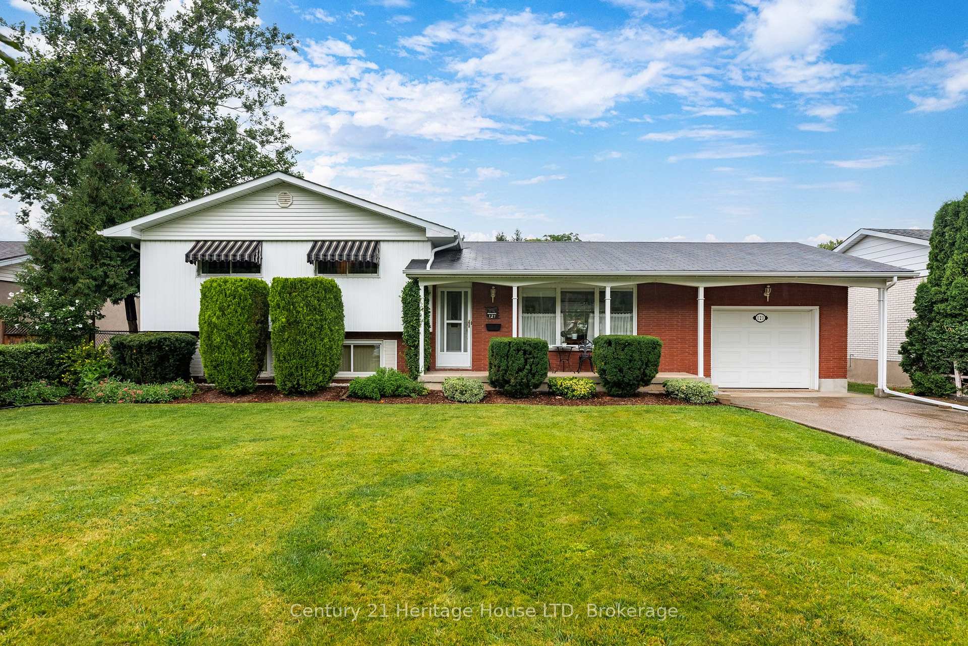 121 Lockhart Drive, St. Catharines, ON, exterior