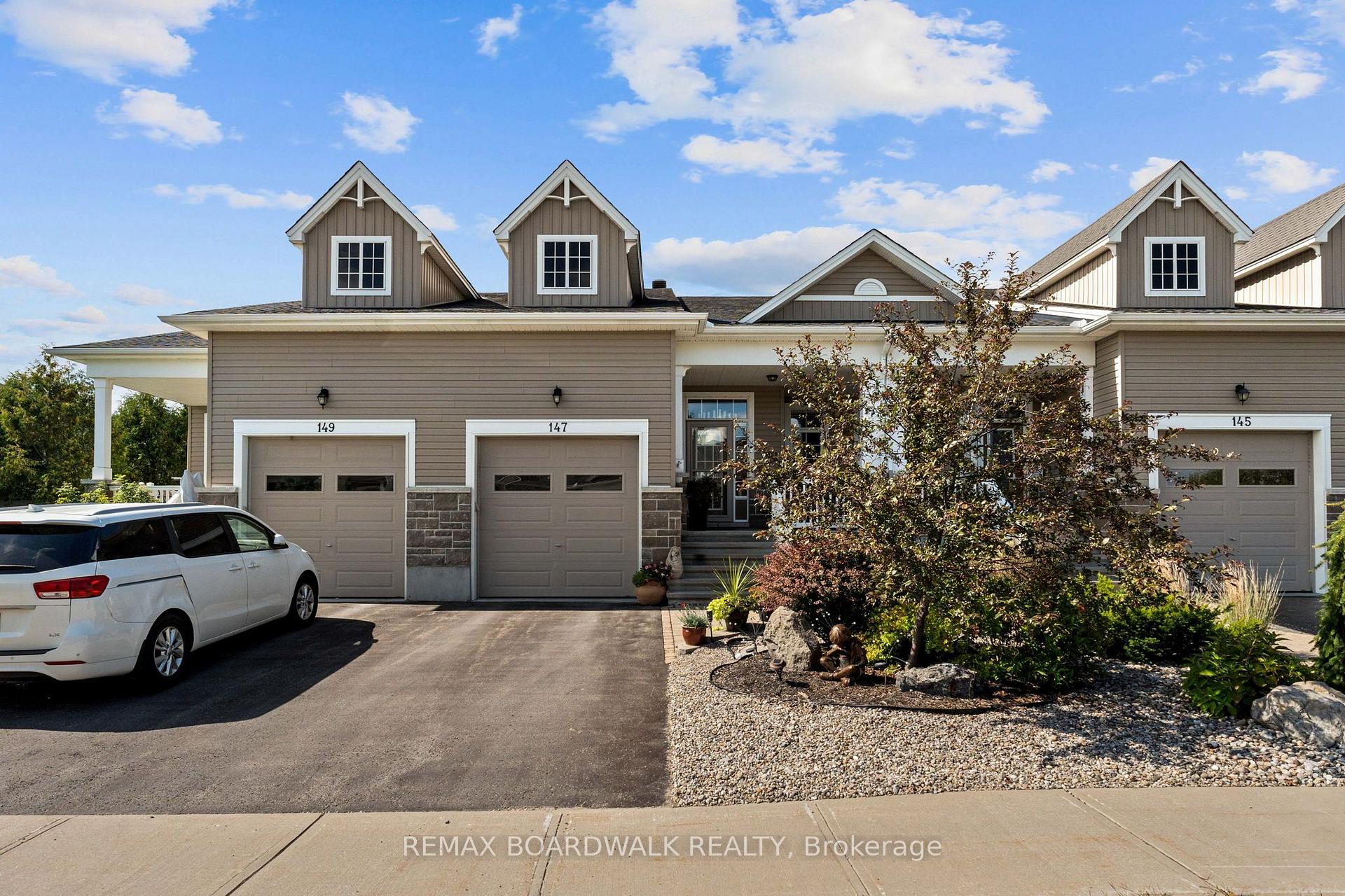147 Oxford Street W, North Grenville, ON, exterior