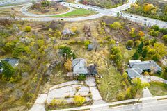 2036 Upper Middle Road E, Oakville, ON, exterior