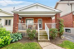 77 Fifth Street, Toronto W06, ON, exterior