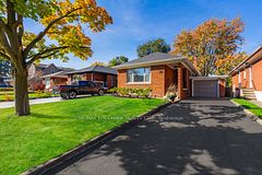 66 Ferncroft Drive, Toronto E06, ON, exterior